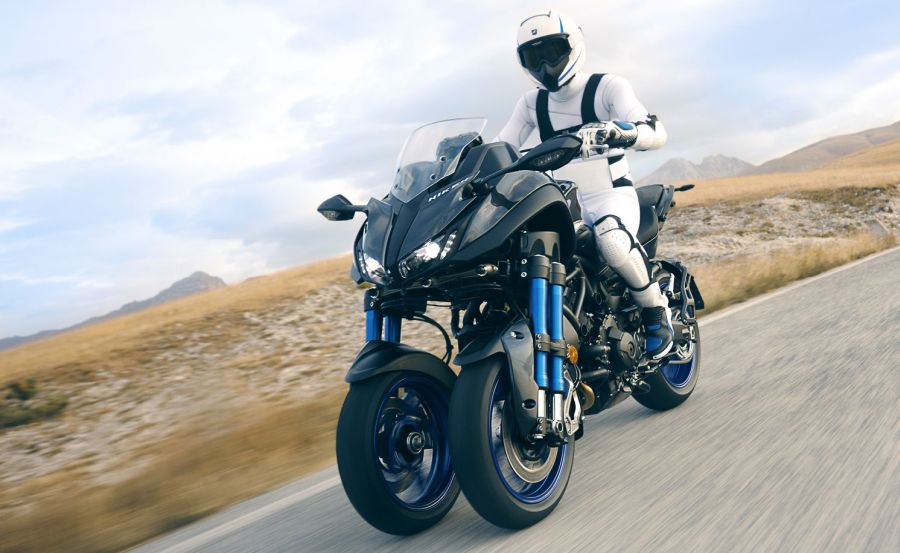 Geleceğin motorsikleti Yamaha Niken!