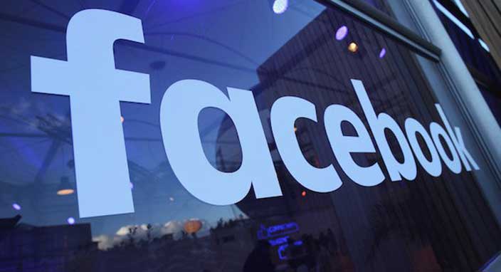 Facebook küçük işletmeler için harekete geçti