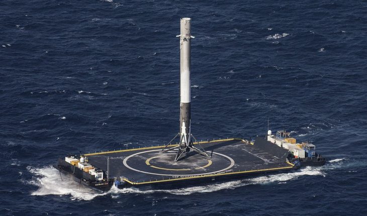 SpaceX Falcon 9 droneship