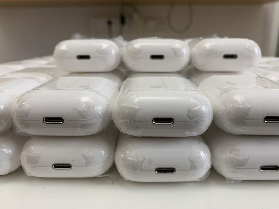 Apple AirPods 2