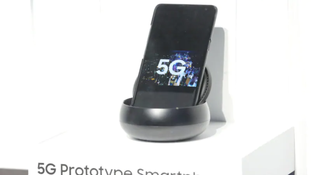 Samsung 5G Destekleyen telefon tanıttı.