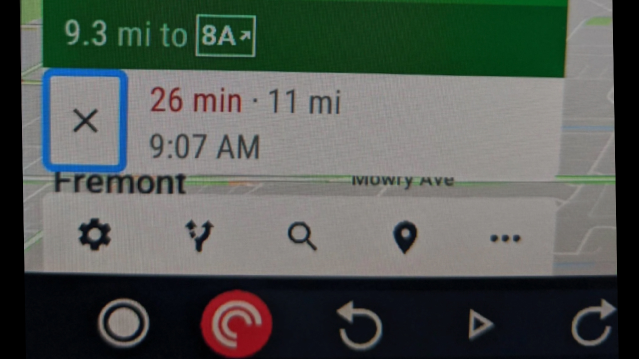 Android Auto için Google Haritalar yeni düğmelere kavuştu.