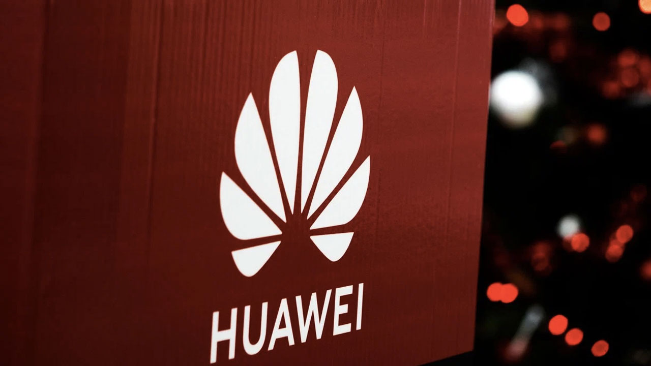 Huawei el konulan ekipmanları için dava açtı