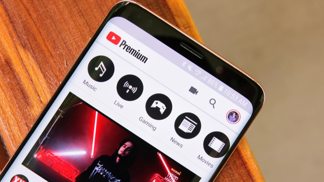 samsung-youtube-premium-hediyesi.jpg