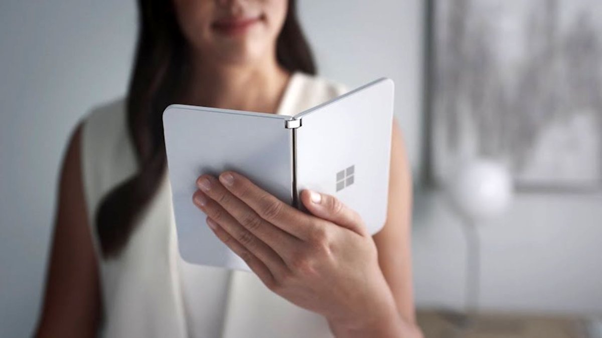 Microsoft Surface Duo Avrupa'ya yakında geliyor!