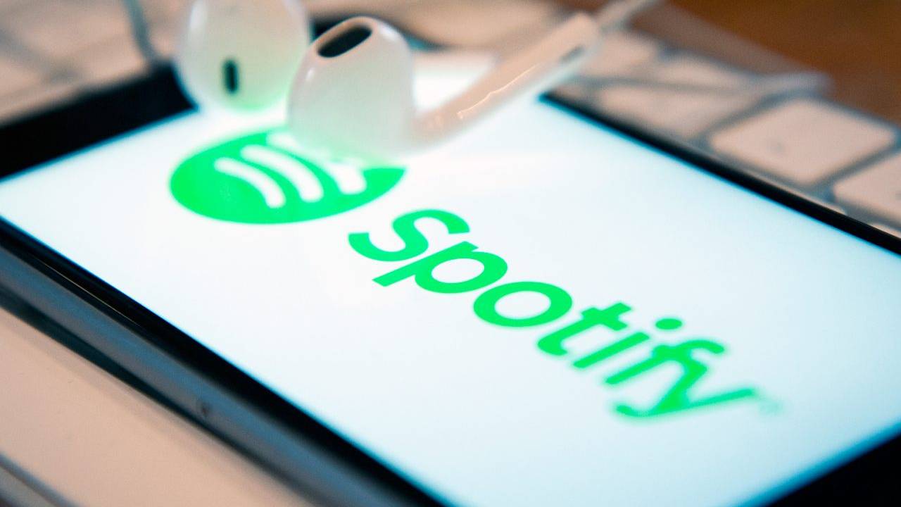 Spotify Siri desteği