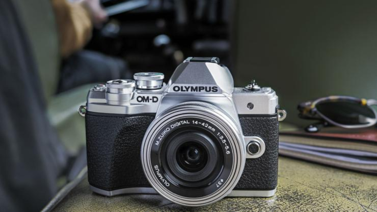 Olympus kamera, kullanıcıları şaşırtan bir karar aldı