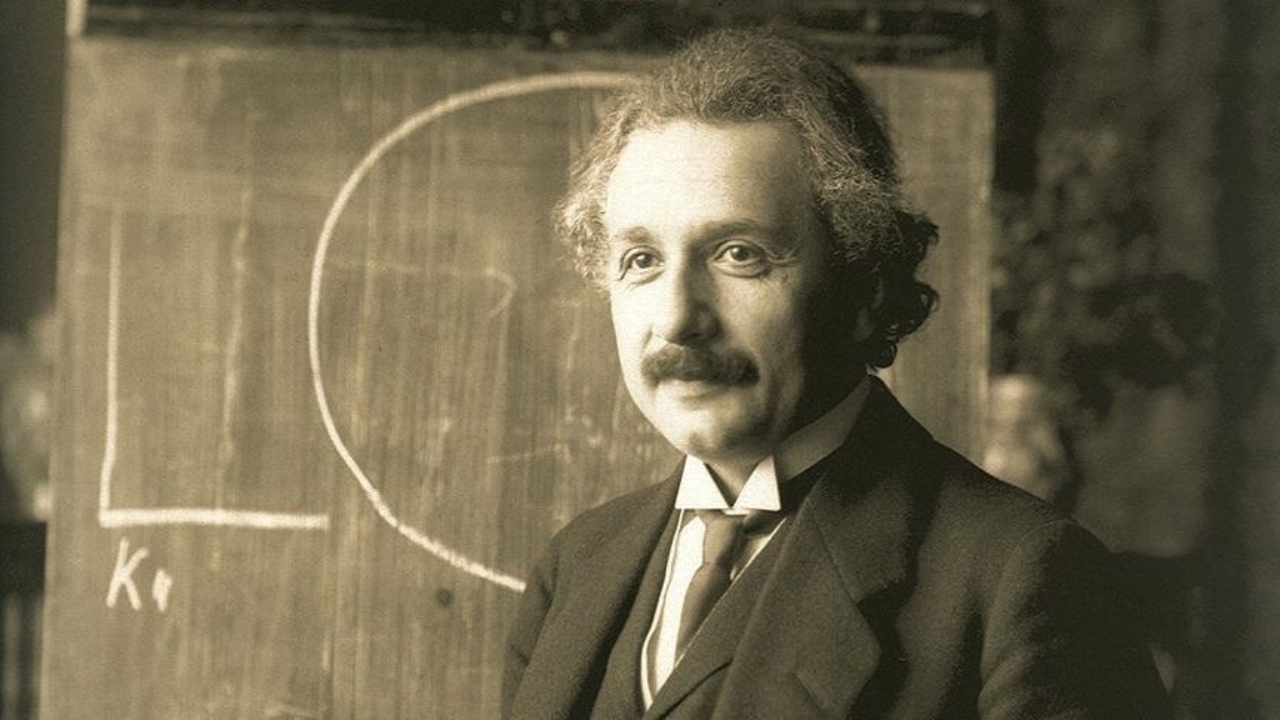Einstein'in yazdığı kütle-enerji eşdeğerliği mektubu. 