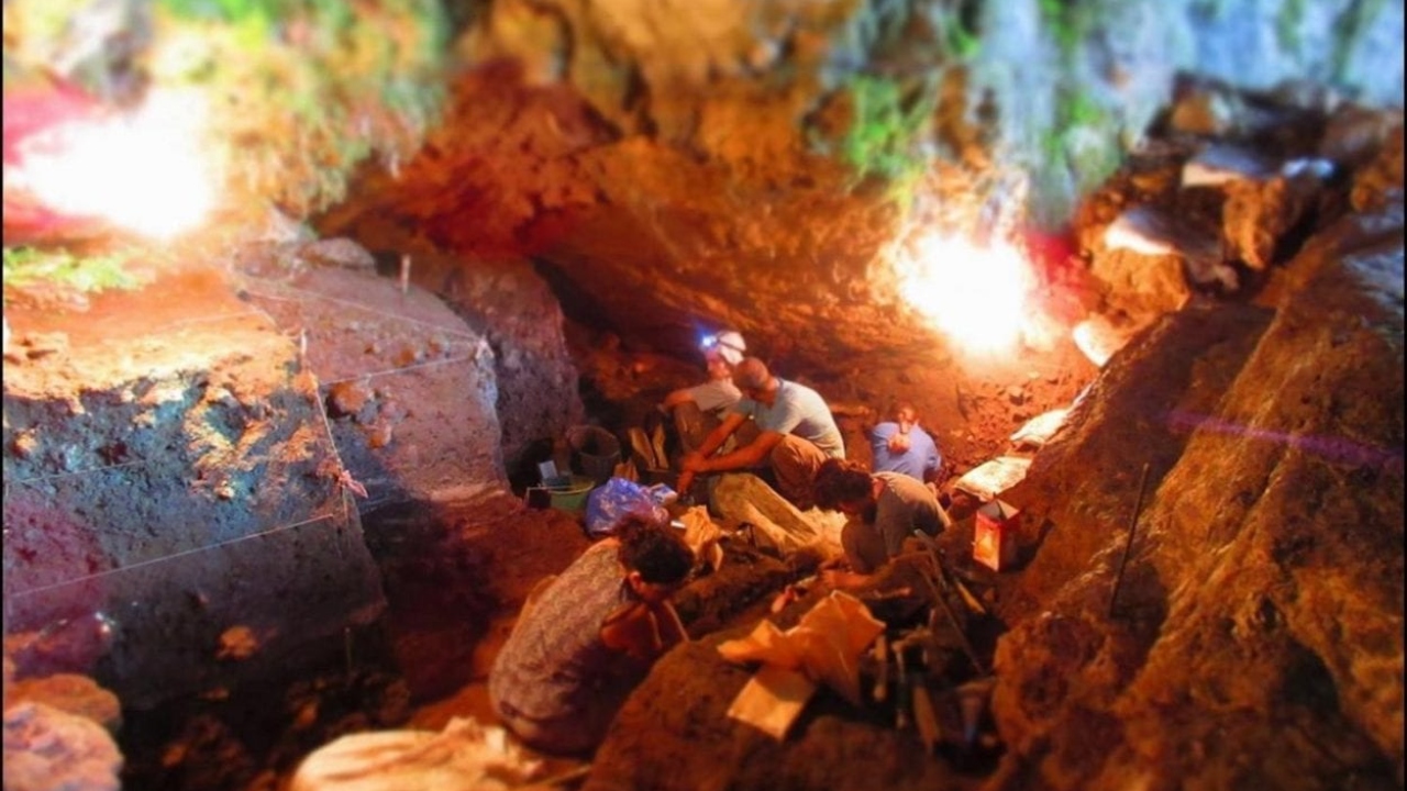Mağara çamurunda insan türü keşfedildi