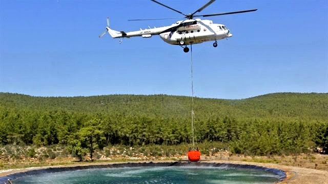 Orman yangını söndürme helikopteri