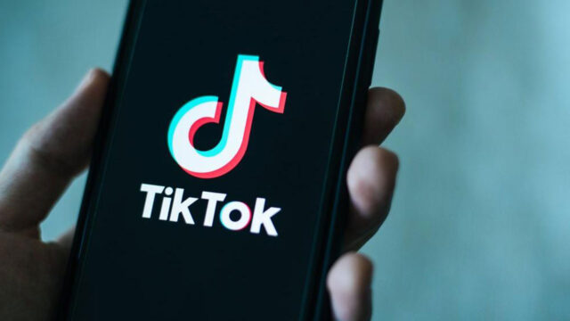 How to open a live stream on Tiktok?