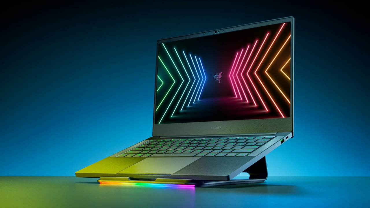 razer-cephesinden-can-sikan-laptop-piyasasi-tahmini.jpg