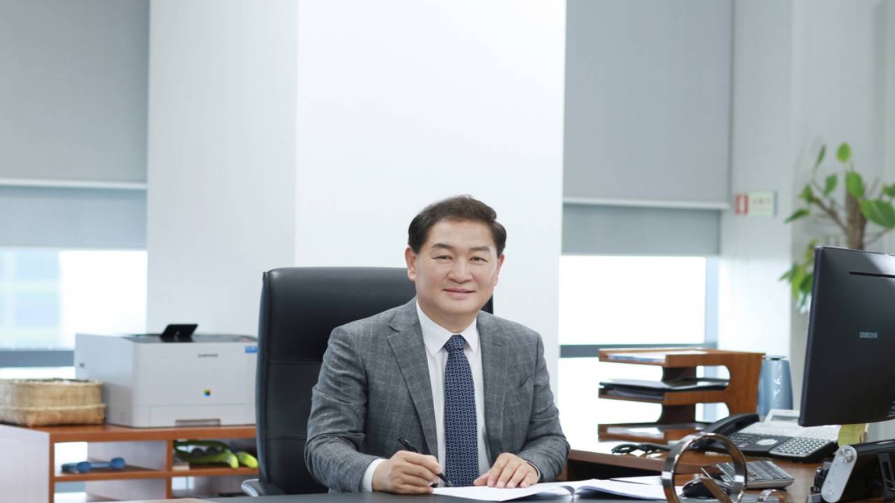 Samsung CEO