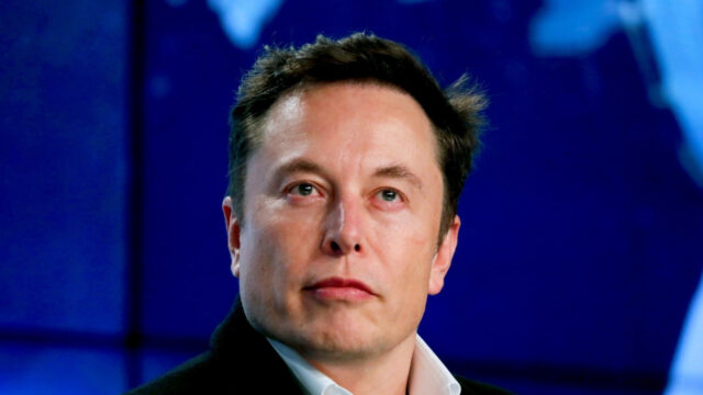 Elon Musk, seyahatlerini paylaşanlara sitem etti!