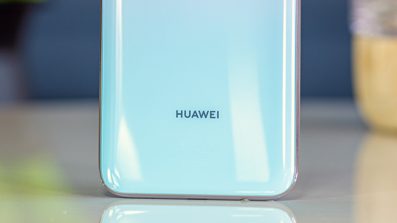 Huawei patents a bezel-less smartphone