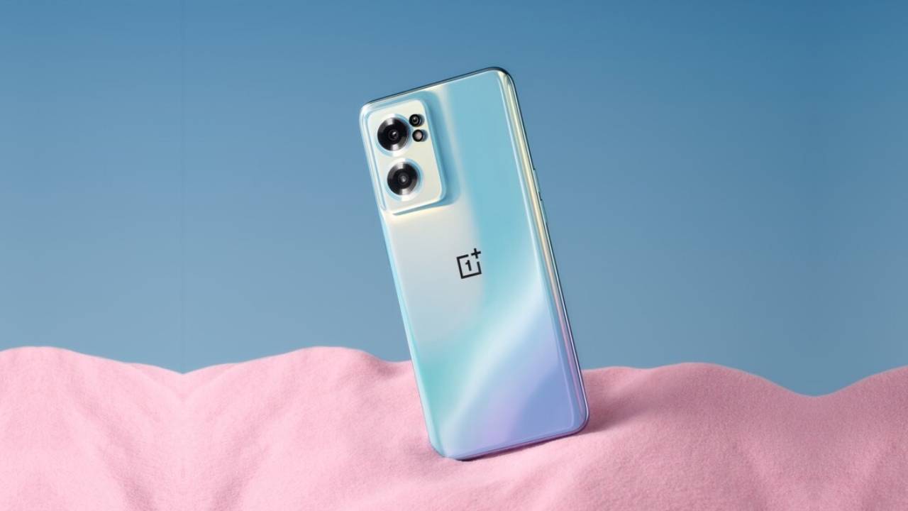 150w-hizli-sarj-ozelligine-sahip-oneplus-modeli-ortaya-cikti.jpg