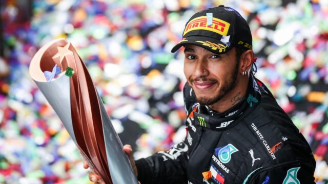Formula 1 yıldızı Lewis Hamilton ismini değiştiriyor!