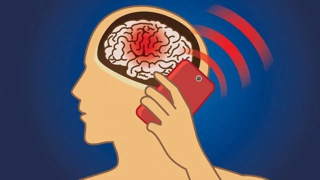 Does cell phone cause brain tumor?  Experts explained!