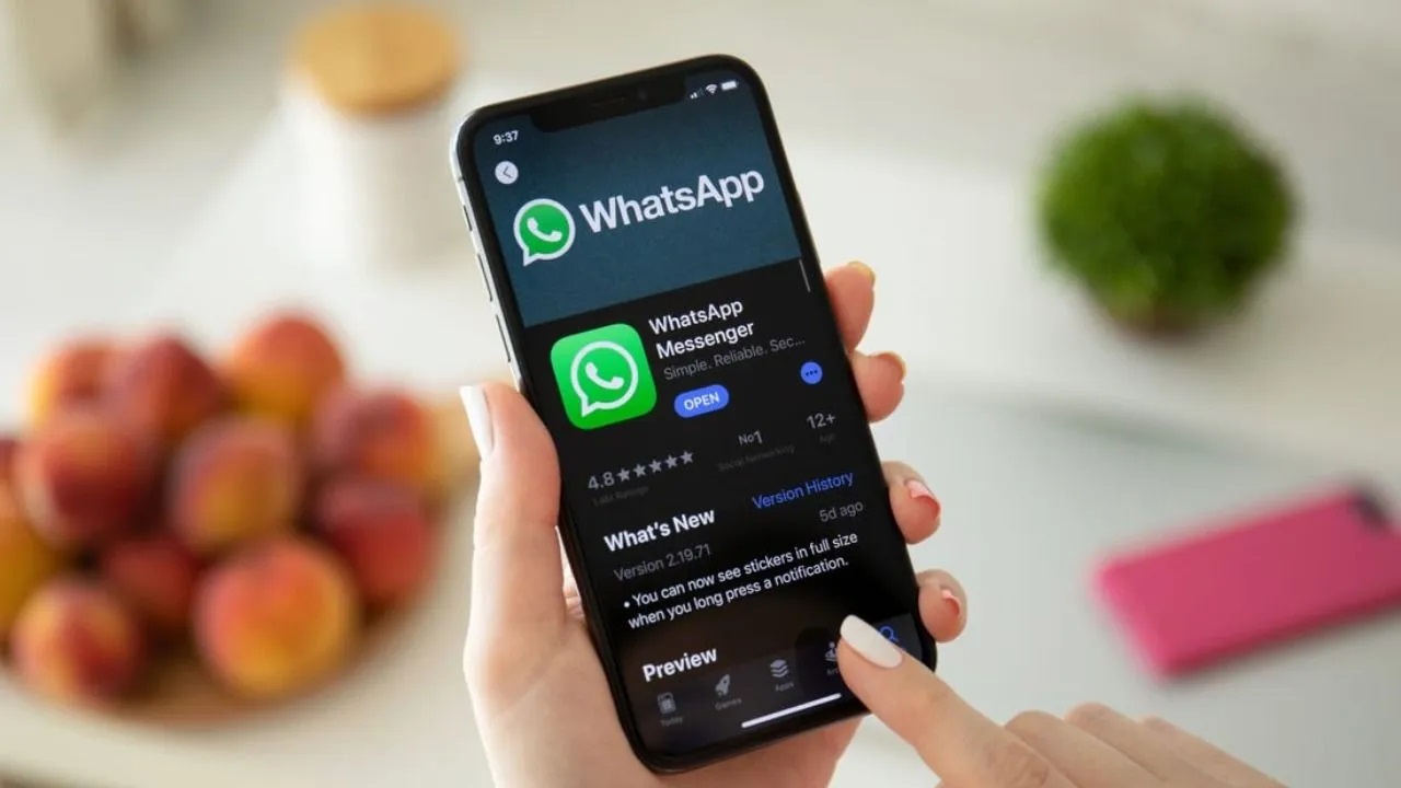 “Leave quietly” era begins in WhatsApp groups