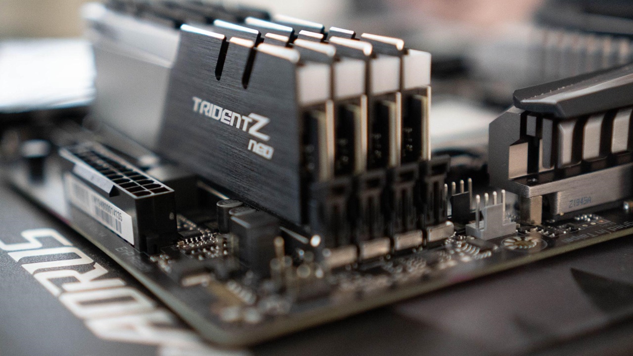 TridentZ Neo RAM bellek