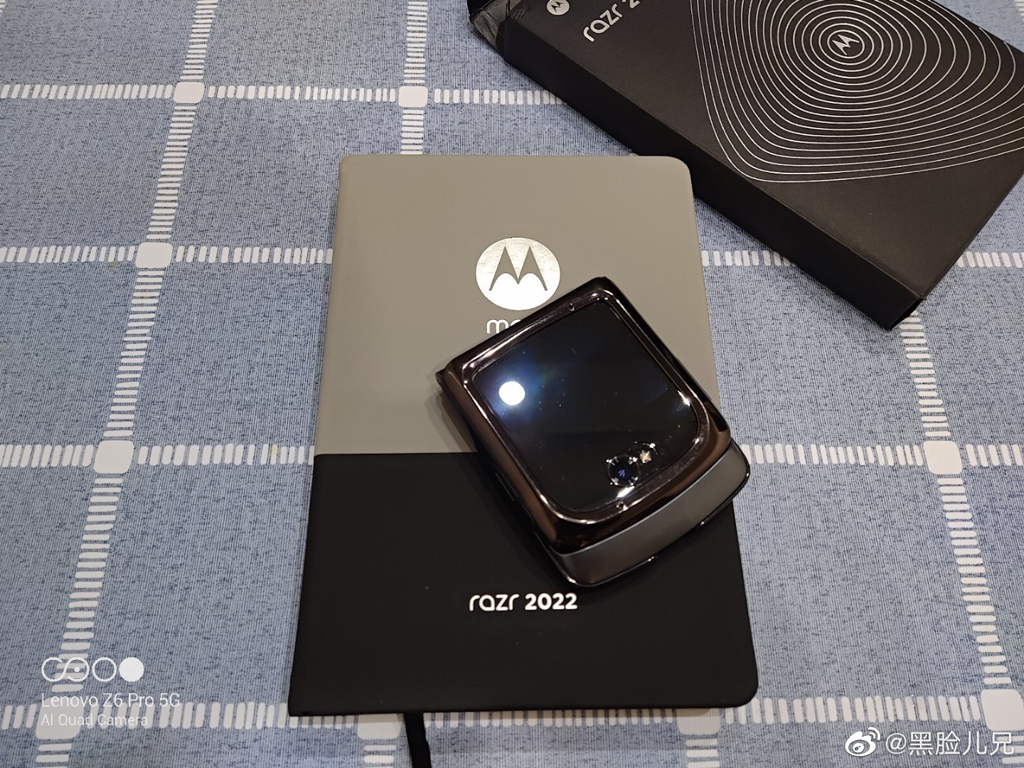 Motorola Razr 2022 fotoğrafı ortaya çıktı