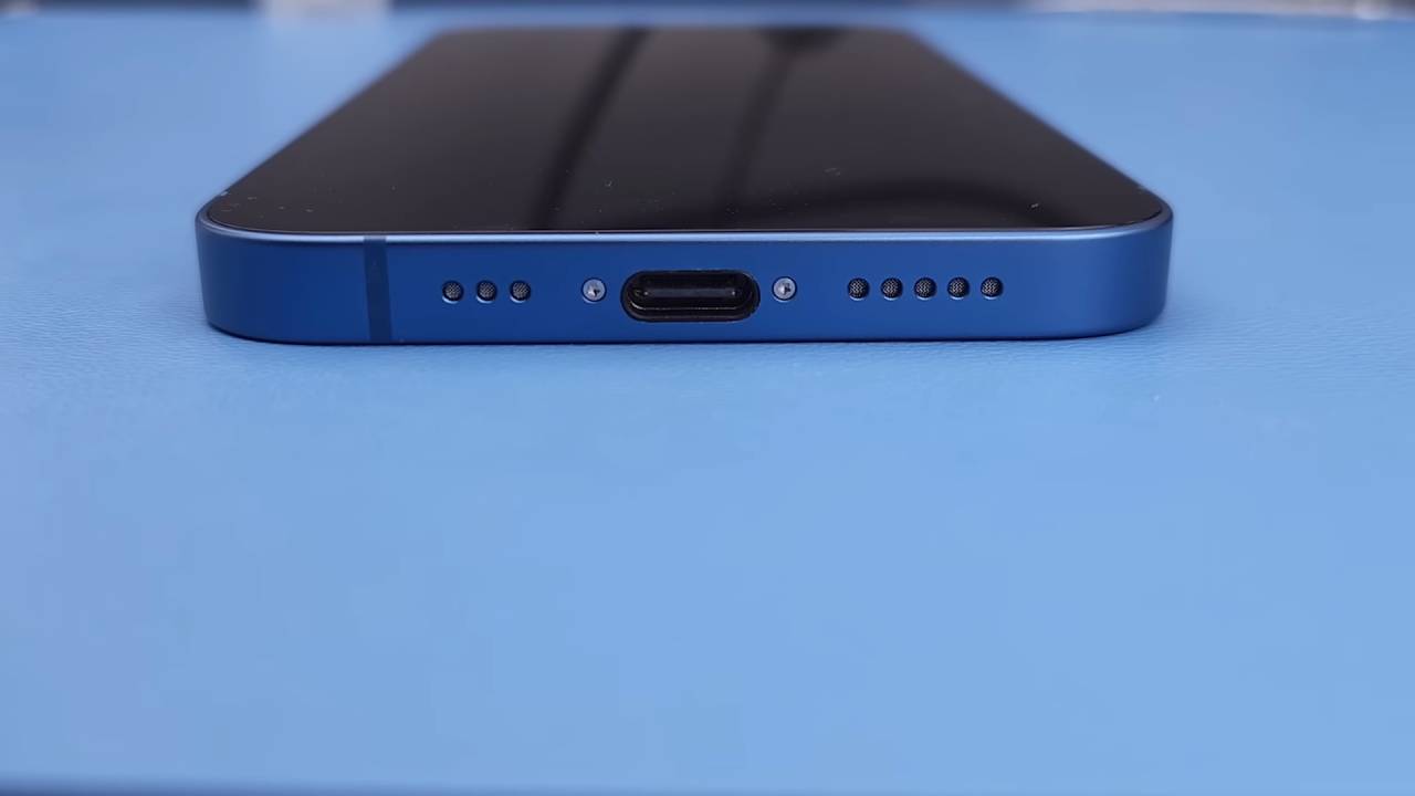 iPhone 13 with USB-C port appeared!