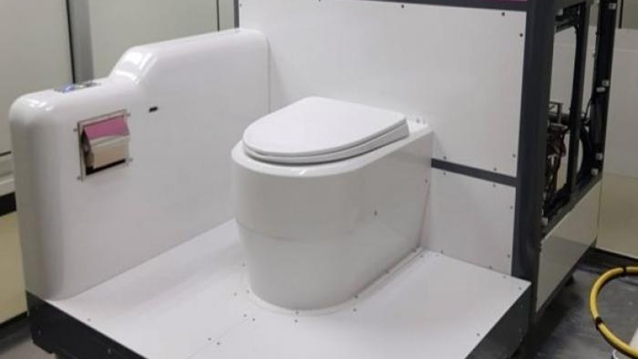 Yeni tuvalet prototipi atık suları arıtıyor
