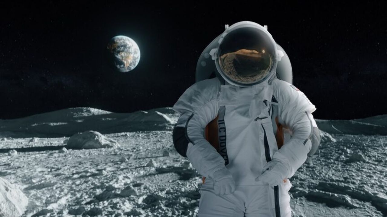 NASA, yeni uzay kıyafetlerini kimin yapacağını seçti