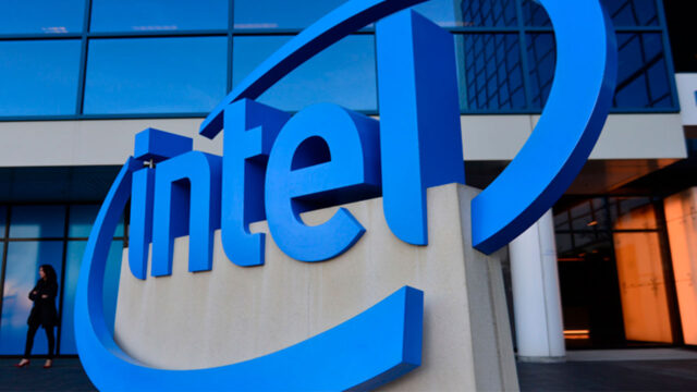 Intel üçüncü çeyrekte yeniden kâra geçti!