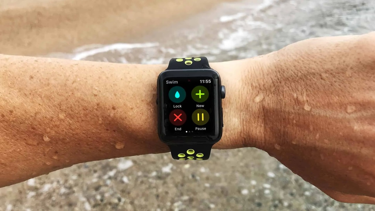 Apple Watch, AssistiveTouch sayesinde su altında kullanılabiliyor
