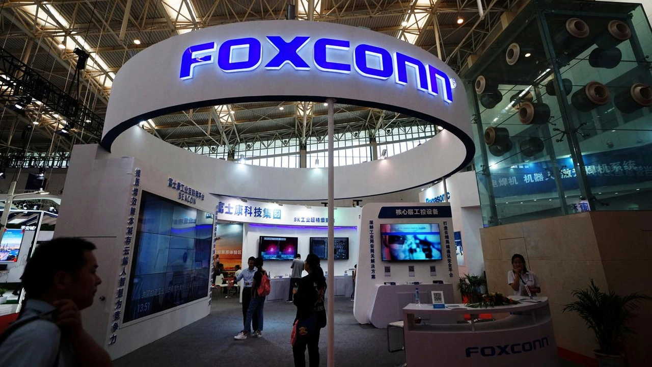 Foxconn özür