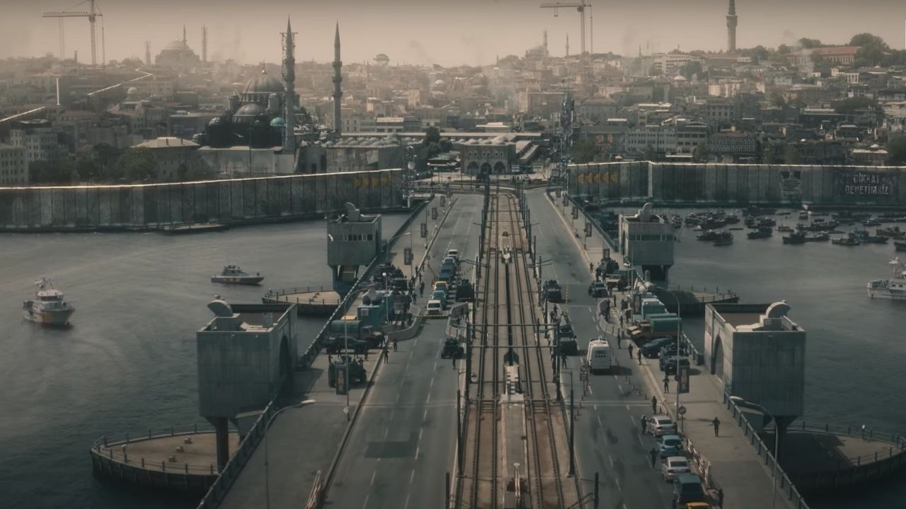 Netflix'in Türk dizisi Sıcak Kafa'dan tanıtım fragmanı!