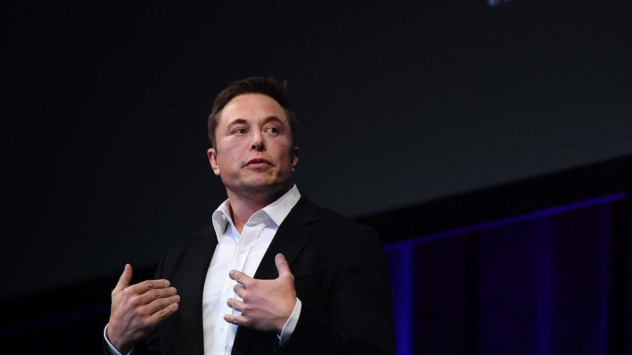 Elon Musk hakim karşısına çıktı! Milyar dolarlık zarar suçlaması 