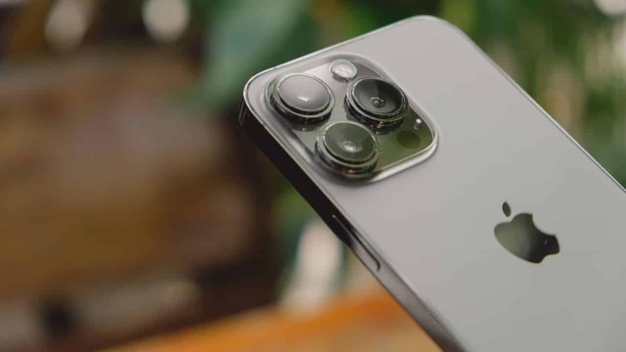 The first camera features for the iPhone 16 series have arrived!